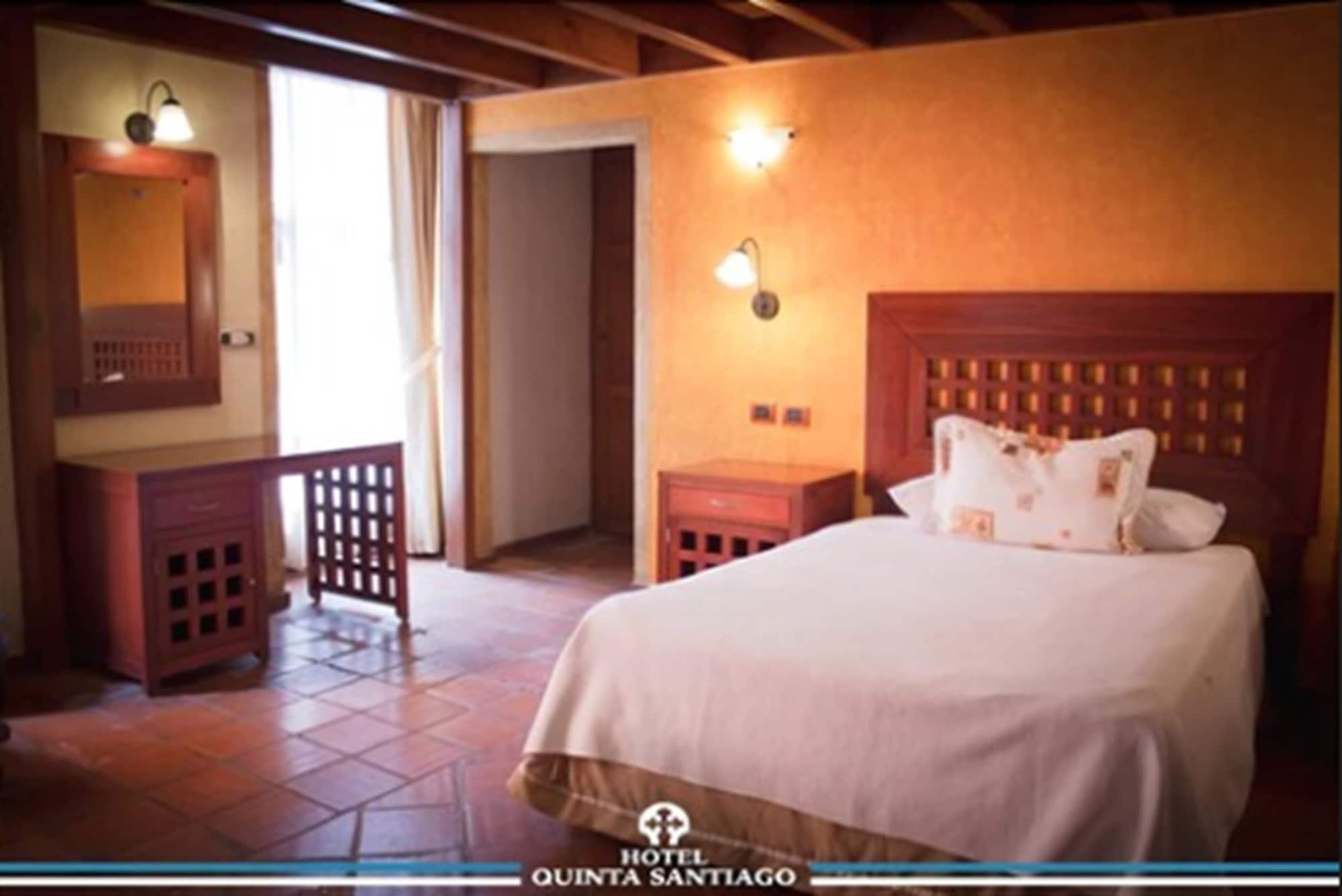 Hotel Quinta Santiago ケレタロ エクステリア 写真